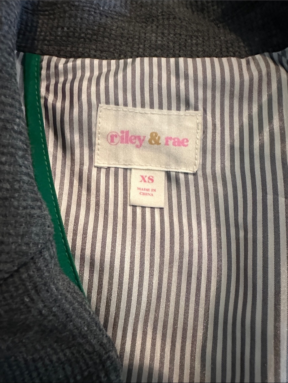 Riley & Rae Heather Grey Knit Single-Button Blazer - Picture 2 of 8